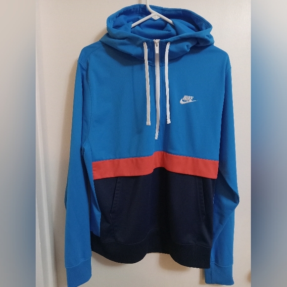 Mens Nike Hoodie New Condition - Picture 5 of 7